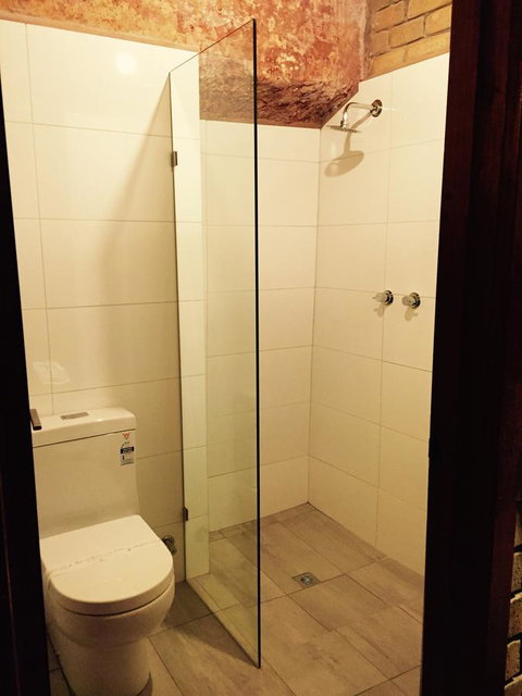 The Lookout Cave Underground Motel - Darwin Holiday 44