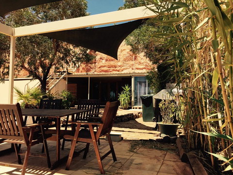 The Lookout Cave Underground Motel - Darwin Holiday 16