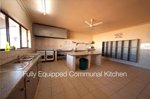 Radeka Downunder Underground Motel - Darwin Holiday 12