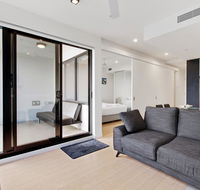 Swainson at Bowery - Darwin Holiday