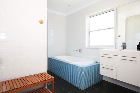 Culburra Beachhouse - Darwin Holiday 23