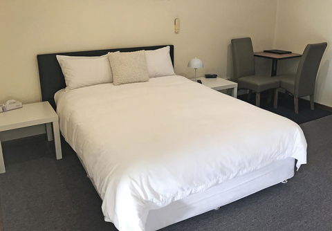 Lake Albert Motel - Darwin Holiday 7
