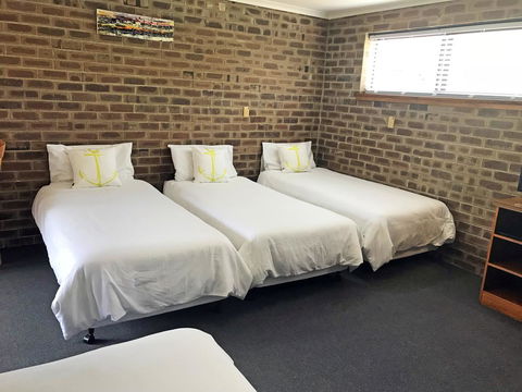 Lake Albert Motel - Darwin Holiday 44