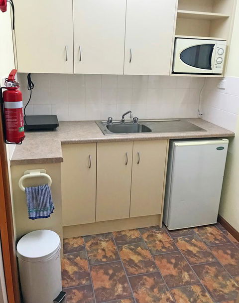 Lake Albert Motel - Darwin Holiday 32