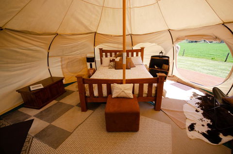 Bukirk Glamping & Fancy Coops - Darwin Holiday 1
