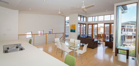 South Shores Yellowfin Villa 96 - South Shores Normanville - Darwin Holiday 10