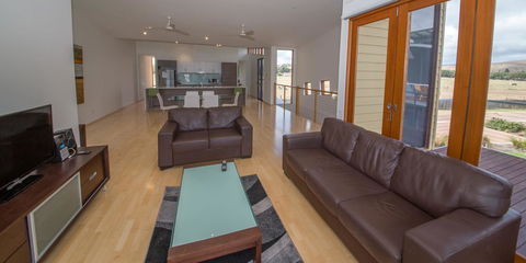 South Shores Yellowfin Villa 96 - South Shores Normanville - Darwin Holiday 1