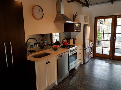 Irongate Studio B&B - Darwin Holiday 5