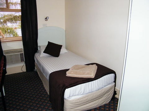 Grand Tasman Hotel - Darwin Holiday 22