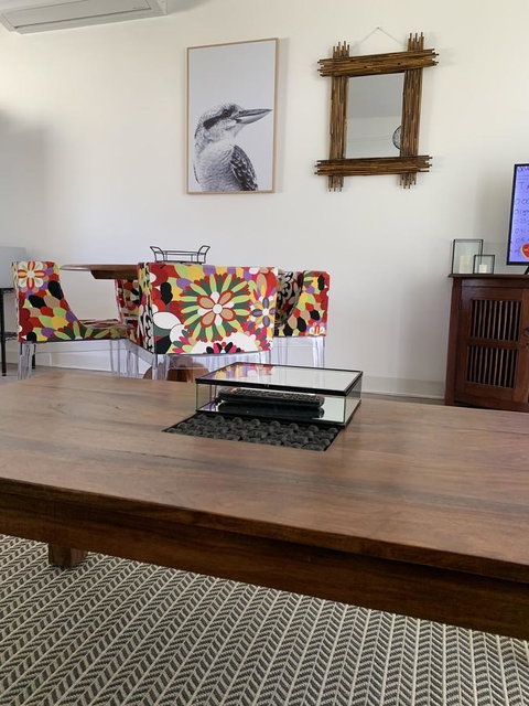 Sunshine Four - Darwin Holiday 12