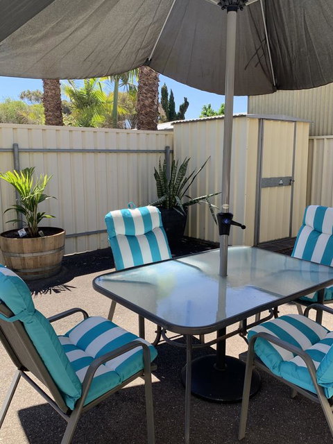 Sunshine Four - Darwin Holiday 43