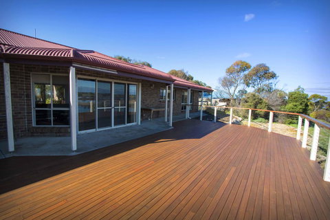 Limestone Ridge - Darwin Holiday 0