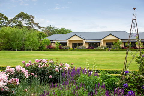 The Barn Accommodation - Darwin Holiday 0