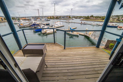 Marina Reflections - Darwin Holiday 11