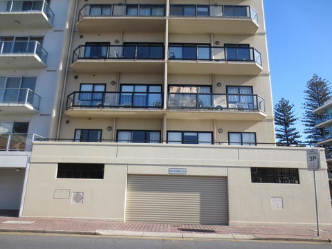 Holdfast Shores Apartments - Darwin Holiday 12