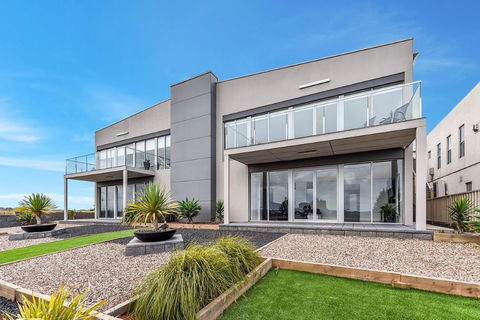 KENNEDY EXECUTIVE TOWNHOUSE - Darwin Holiday 15