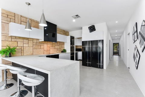 KENNEDY EXECUTIVE TOWNHOUSE - Darwin Holiday 6