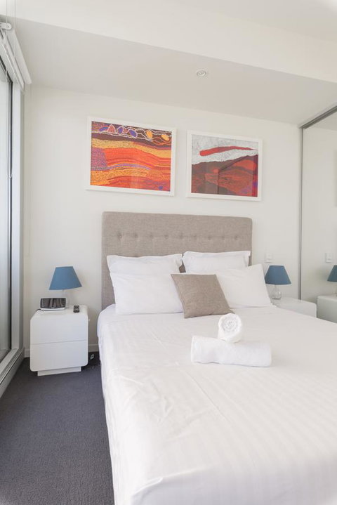 Ther-Rich Elegant 1BR Apartment In Walkerville - Darwin Holiday 5