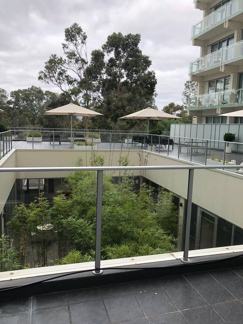 Ther-Rich Elegant 1BR Apartment In Walkerville - Darwin Holiday 31