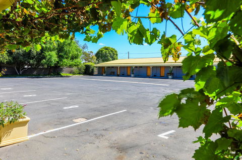 Country Roads Motor Inn Naracoorte - Darwin Holiday 30