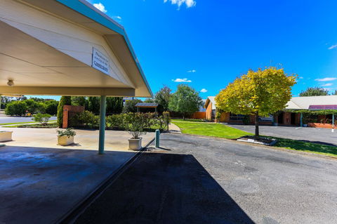Country Roads Motor Inn Naracoorte - Darwin Holiday 38