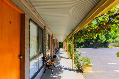 Country Roads Motor Inn Naracoorte - Darwin Holiday 27