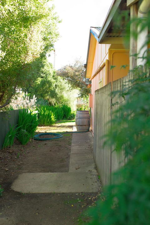 Ruby\'s Cottage - Darwin Holiday 18