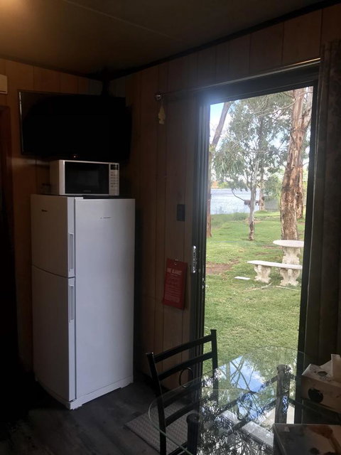Murray Bridge Riverview Cabin - Darwin Holiday 3
