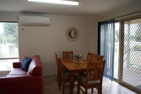 Ardrossan Caravan Park - Darwin Holiday 12