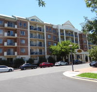 ADELAIDE CENTRAL APARTMENT - 3BR 2BATH  CARPARK - Darwin Holiday