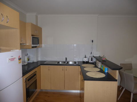 ADELAIDE CENTRAL APARTMENT - 3BR, 2BATH & CARPARK - Darwin Holiday 5