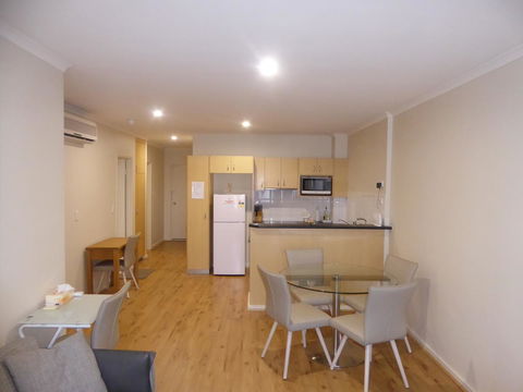 ADELAIDE CENTRAL APARTMENT - 3BR, 2BATH & CARPARK - Darwin Holiday 8