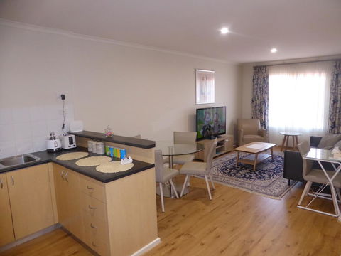 ADELAIDE CENTRAL APARTMENT - 3BR, 2BATH & CARPARK - Darwin Holiday 7