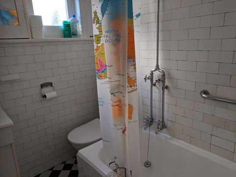 Glenelg 3 Bedroom Apartment - Darwin Holiday 24