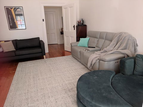 Glenelg 3 Bedroom Apartment - Darwin Holiday 5