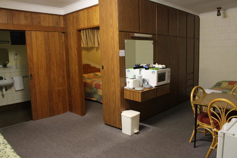 Island Motel Kingscote - Darwin Holiday 9