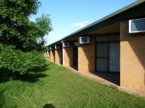 The Wine Vine Hotel - Darwin Holiday 19