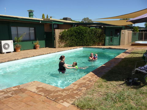 The Wine Vine Hotel - Darwin Holiday 11