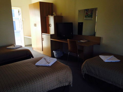 Nightcap At Roxby Downs - Darwin Holiday 11