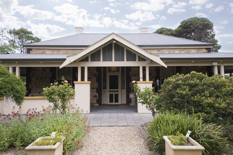 Yankalilla Bay Homestead - Darwin Holiday 1