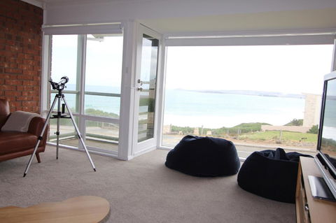 Southern Sands\' Beachfront Apartment - Darwin Holiday 2