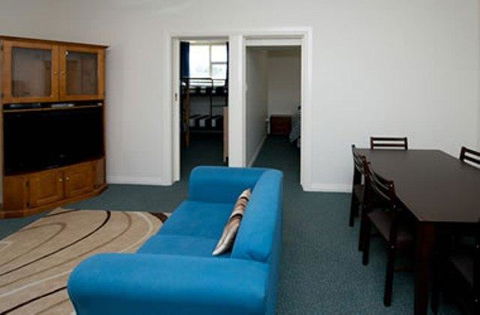 Barmera Lake Resort Motel - Darwin Holiday 24