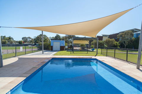 South Shores Villa 52 - Darwin Holiday 18