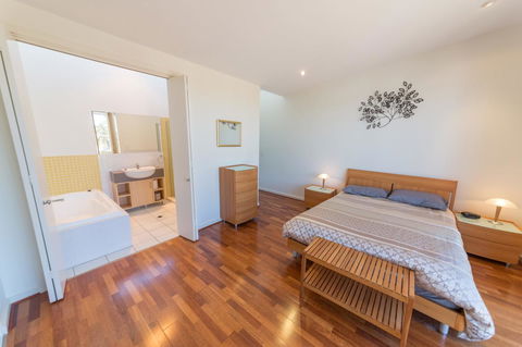 South Shores Villa 52 - Darwin Holiday 17