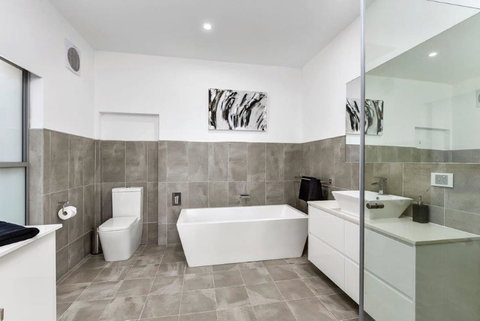 BENGALEE EXECUTIVE TOWNHOUSE- MODERN & STYLISH - Darwin Holiday 8