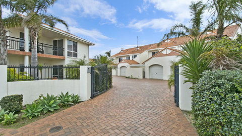 Salt Waterfront Apartment - Darwin Holiday 3