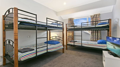 Salt Waterfront Apartment - Darwin Holiday 11