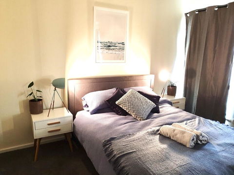 Luxurious 3 Bedroom Beachfront - Panoramic Views - Darwin Holiday 8