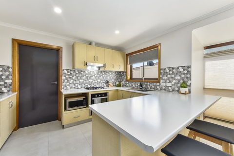 City Four Apartment - Darwin Holiday 1