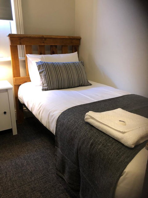 Cornwall Hotel - Darwin Holiday 12